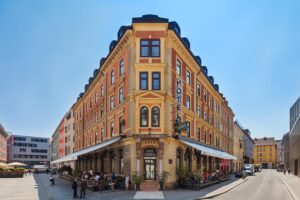01_GUSTO_Central_Außen_2021_(c)Hotel Cafe Central GmbH
